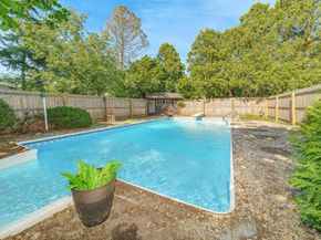 10 Rye Place, Commack NY 11725