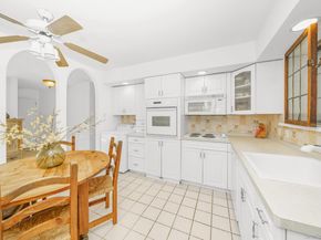 10 Rye Place, Commack NY 11725