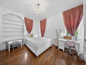 3215 Murray Lane, Flushing NY 11354
