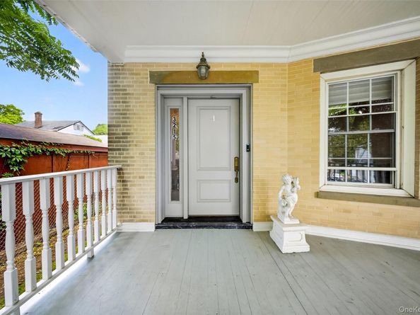 3215 Murray Lane, Flushing NY 11354