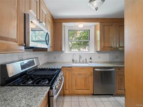 9 Sentry Place TR, Scarsdale NY 10583