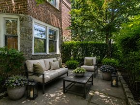 9 Sentry Place TR, Scarsdale NY 10583