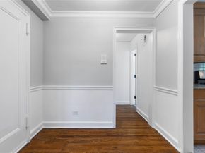 9 Sentry Place TR, Scarsdale NY 10583