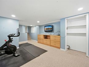 10 Mansfield Lane S, East Northport NY 11731