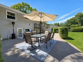 15 Cabin Lane, East Setauket NY 11733