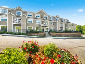 100 Woodcrest Lane 112, Mount Kisco NY 10549