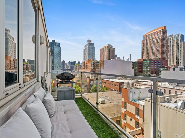519 Borden Avenue 7B, Long Island City NY 11101