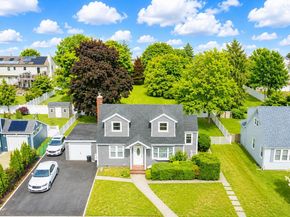 54 Twinlawns Avenue, Hicksville NY 11801