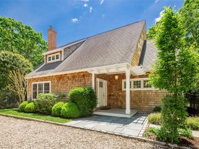 20 Spinnaker Way, Southampton NY 11968