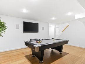 20 Spinnaker Way, Southampton NY 11968