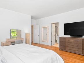 20 Spinnaker Way, Southampton NY 11968