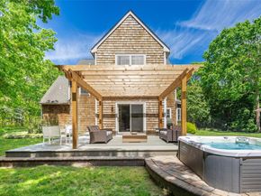 20 Spinnaker Way, Southampton NY 11968