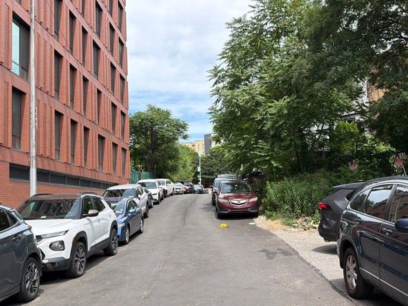 72 Clove Road 762, Brooklyn NY 11225