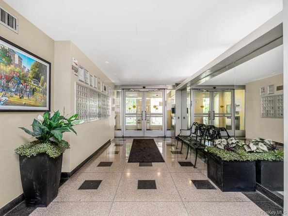 6 Fordham Hill Oval 10F, Bronx NY 10468