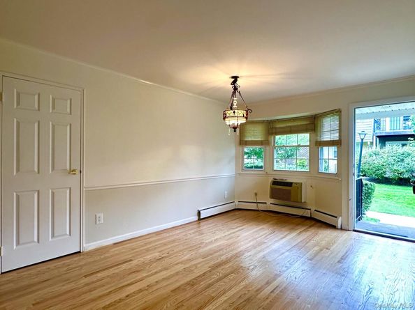 3922 Wilshire Lane H, Oakdale NY 11796