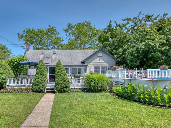 1227 Roanoke Avenue, Riverhead NY 11901
