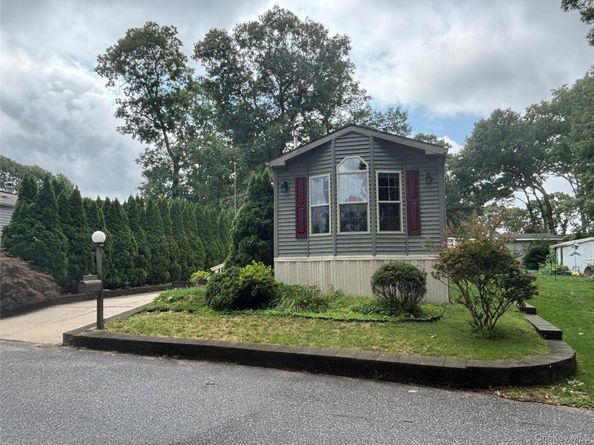 1661 Old Country Road 84, Riverhead NY 11901