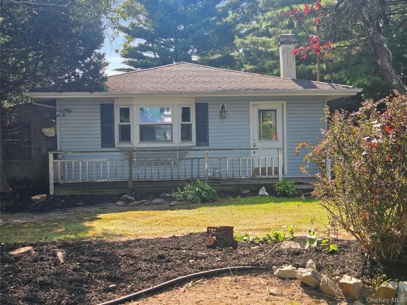 58 Terapin Street, Mastic NY 11950