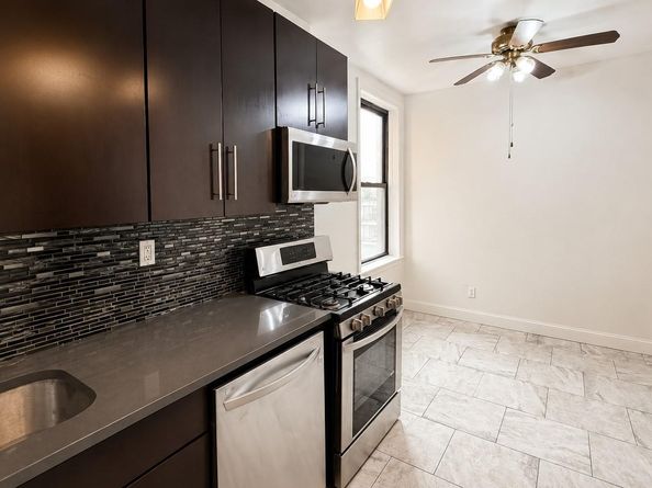 5 Circuit Road A30, New Rochelle NY 10805