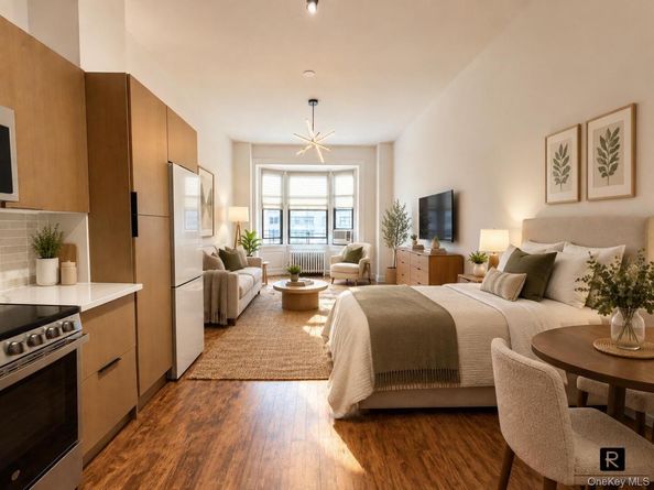140 West 69th Street 72C, New York (Manhattan) NY 10023
