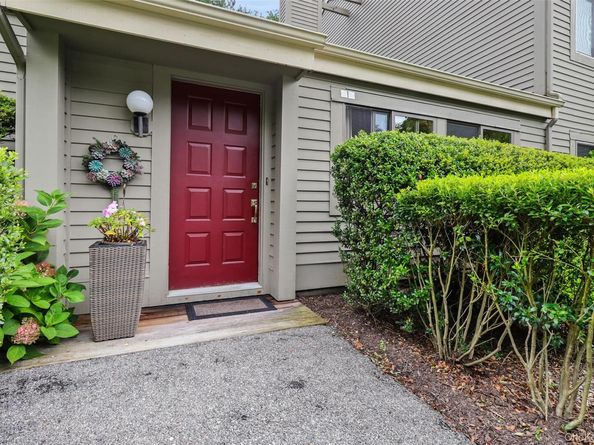 1 Oakridge Drive, South Salem NY 10590