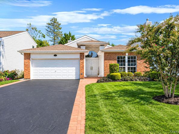 6 Hamlet Drive, Commack NY 11725