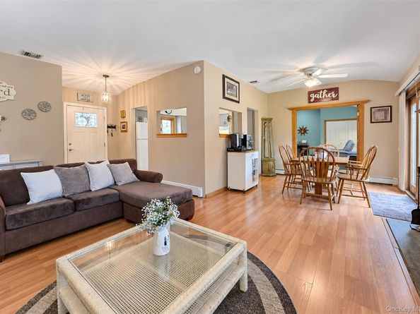 1 Lisa Lane, Port Jefferson Station NY 11776