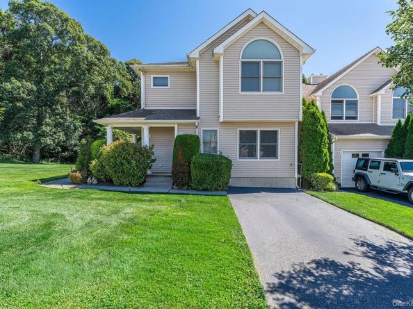 606 Willow Pond Drive 606, Riverhead NY 11901