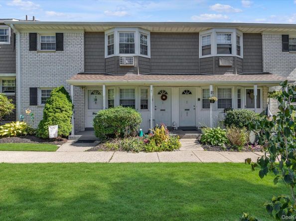 3909 Wilshire Lane 3909, Oakdale NY 11769