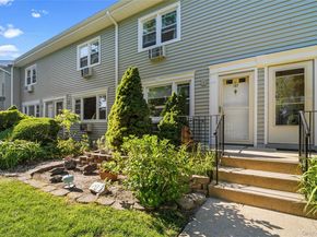 127 Cardinal Lane 127, Islip NY 11731