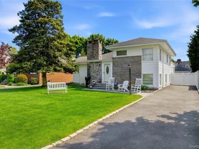 82 Sunset Road, Bay Shore NY 11706