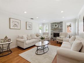 82 Sunset Road, Bay Shore NY 11706