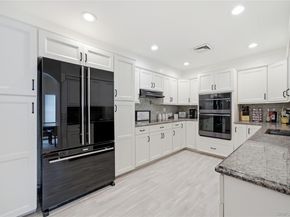 82 Sunset Road, Bay Shore NY 11706