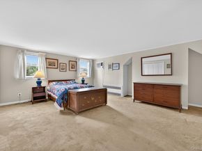 567 Pearl Street, Oceanside NY 11572