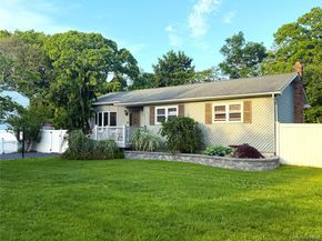 1 Heston Road, Shirley NY 11967