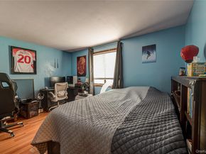 4 Country Greens Drive, Holtsville NY 11742