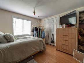 4 Country Greens Drive, Holtsville NY 11742
