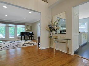 21 Soundview Drive, Eastchester NY 10709