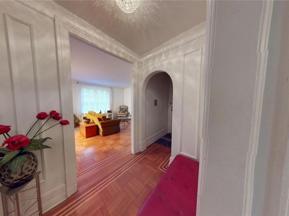 34-37 80th Street 32, Jackson Heights NY 11372