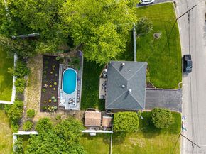 16 Lynx Lane, East Setauket NY 11733