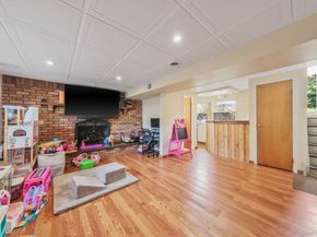 16 Lynx Lane, East Setauket NY 11733