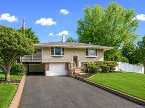 16 Lynx Lane, East Setauket NY 11733