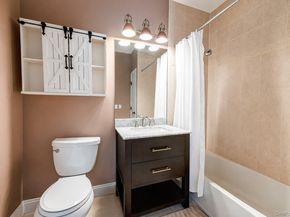 105 Okeefe Court, Oakdale NY 11769