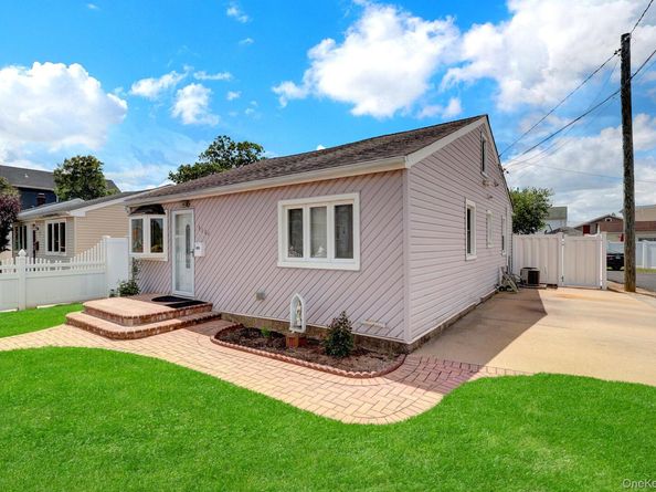 3104 Royal Avenue, Oceanside NY 11572