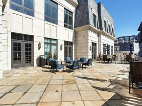 1000 Royal Court 1105, North Hills NY 11030