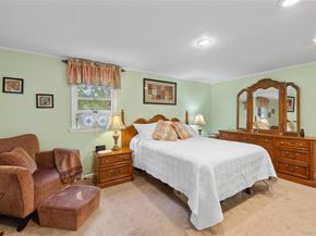 103 Cherrytree Lane, Roslyn Heights NY 11577