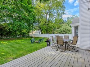 103 Cherrytree Lane, Roslyn Heights NY 11577