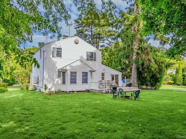 103 Cherrytree Lane, Roslyn Heights NY 11577