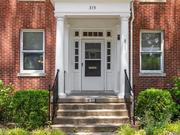 315 Ellington Avenue E, Garden City NY 11530