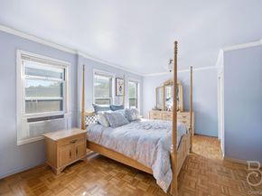 21-08 Ditmars Boulevard, Astoria NY 11105
